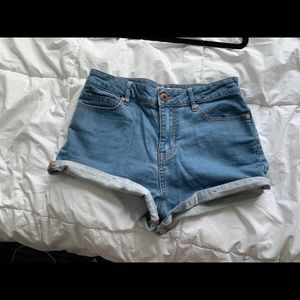high waisted shorts